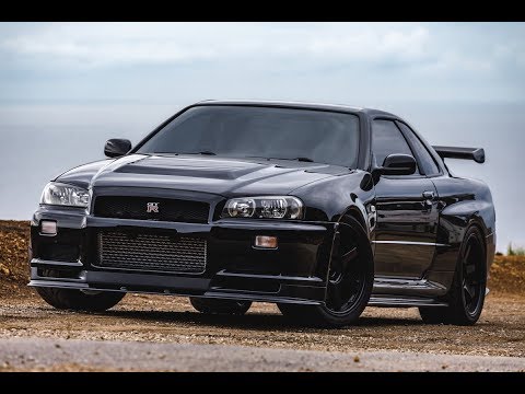 What It's Like to Own a Nissan R34 GTR - CUPGang